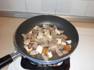 回锅肉的做法步骤：6