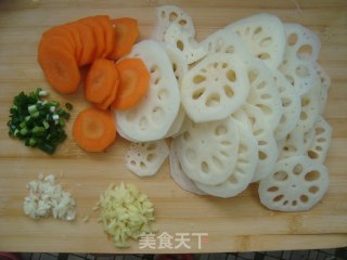 【湘菜】香辣莲耦的做法步骤：2