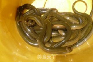 炒鳝丝的做法步骤：1