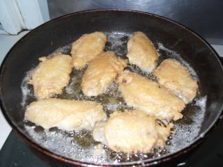 香酥鸡翅的做法步骤：4