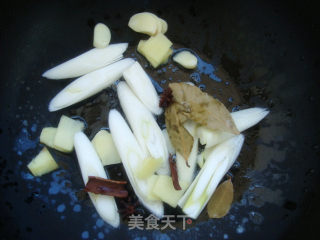 不用酱油的红烧肉-----【湘菜】毛氏红烧肉的做法步骤：11