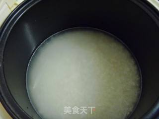 【换个花样吃米饭】黄金翡翠饭的做法步骤：1