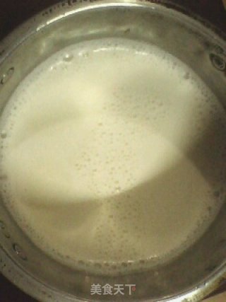 用电饭锅做酸奶的做法步骤：1