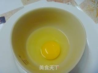 【营养早餐】芝麻烧饼剁椒鸡蛋夹饼的做法步骤：3