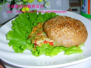 【营养早餐】芝麻烧饼剁椒鸡蛋夹饼的做法步骤：9