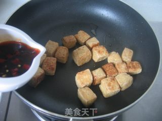 【湘菜】油炸臭豆腐的做法步骤：7