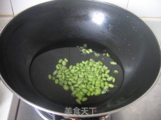 瓜皮肉丝炒毛豆的做法步骤：3