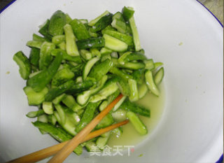 酱油黄瓜咸菜的做法步骤：4