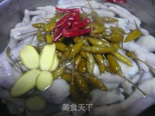 泡椒凤爪的做法步骤：4