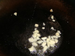 蒜香西兰花的做法步骤：4