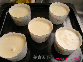 绵软的肉松小蛋糕的做法步骤：6