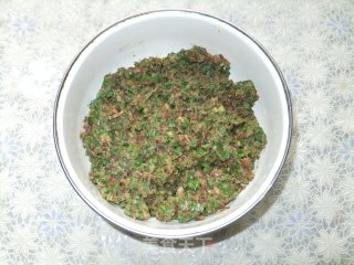 韭菜猪肉煎饺的做法步骤：3