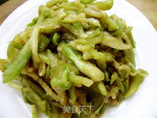 家常菜----西红柿茄子土豆丝的做法步骤：2