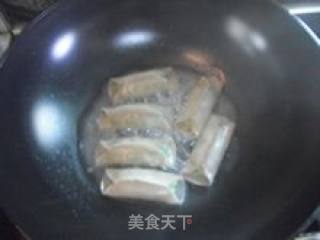 鲜肉锅贴的做法步骤：7