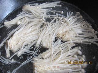 金针拌黄瓜的做法步骤：2