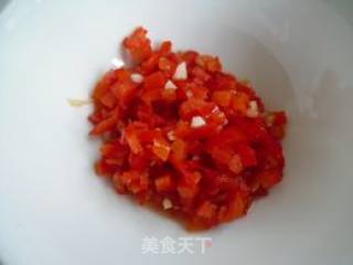 剁椒炒蛋的做法步骤：2