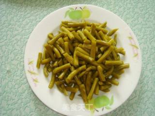 【湘菜】酸豆角烧鸭的做法步骤：2