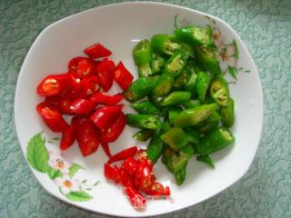【湘菜】酸豆角烧鸭的做法步骤：4