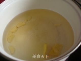 经典粤菜——原汁原味白灼虾的做法步骤：2
