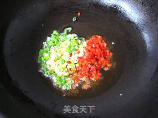 [湘菜]-湘江鲫鱼的做法步骤：3