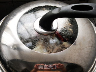 酷辣筒子骨的做法步骤：3