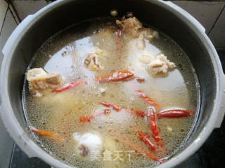 酷辣筒子骨的做法步骤：5
