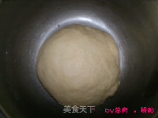 全家都爱的豆沙面包的做法步骤：2