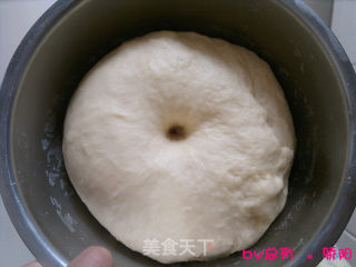 全家都爱的豆沙面包的做法步骤：3