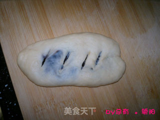 全家都爱的豆沙面包的做法步骤：6