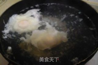大饼煮鸡蛋的做法步骤：4