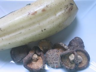 【湘菜】冬菇藕夹的做法步骤：1