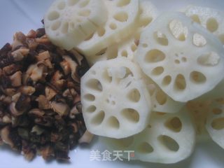 【湘菜】冬菇藕夹的做法步骤：2
