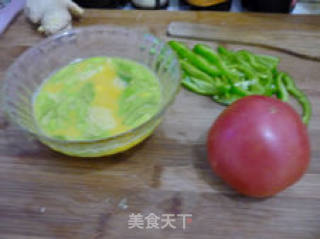上镜率很高的家常菜--番茄炒蛋的做法步骤：1