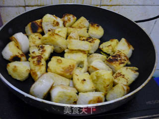 黄金馒头丁的做法步骤：8