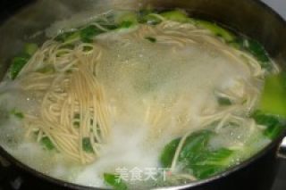青菜虾皮拉面的做法步骤：9