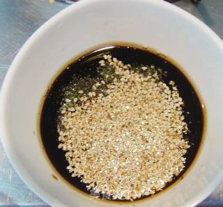 夏季里的开胃菜菜------------油淋辣子飘香鱼的做法步骤：4