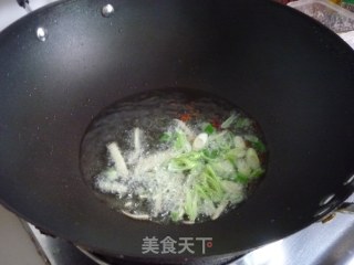 椒香玉米爆虾丁的做法步骤：3