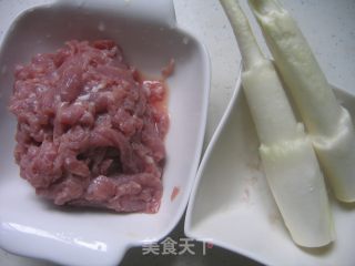 【湘菜】茭瓜牛肉丝的做法步骤：1