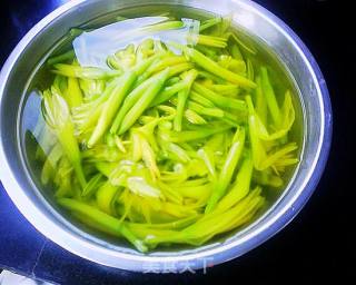 剁椒黄花菜的做法步骤：6