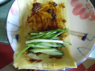 美味豆皮卷的做法步骤：5