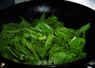 豆豉鲮鱼油麦菜的做法步骤：5