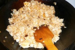 豆瓣酱蛋炒饭的做法步骤：6
