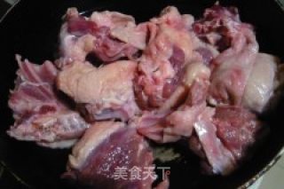 红烧鹅肉的做法步骤：2