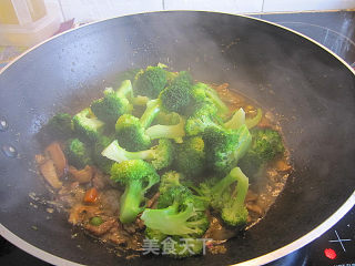 冬菇牛肉西兰花的做法步骤：5