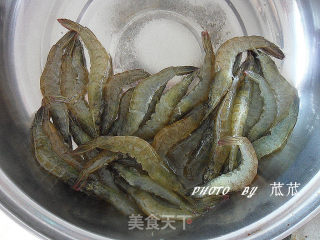 绿茶鲜虾 （茶香扑鼻）的做法步骤：2