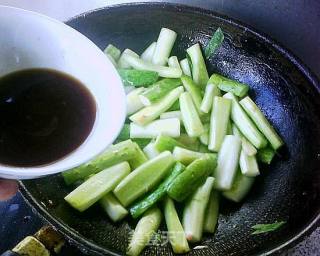 素炒瓜条的做法步骤：7