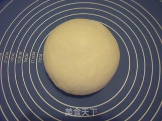 香葱肠仔包的做法步骤：4