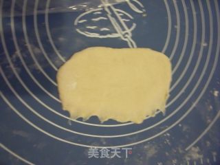 香葱肠仔包的做法步骤：6