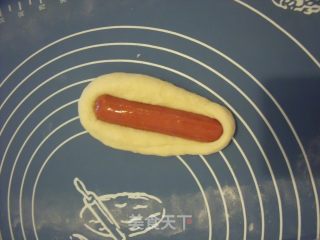 香葱肠仔包的做法步骤：9