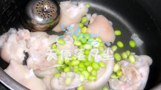 毛豆炖猪手的做法步骤：6